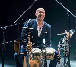 Sébastien Fauqué,Tierra del sur, percussionniste