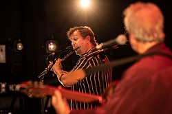 Olivier Ombredane, Tierra del sur,  flûtiste